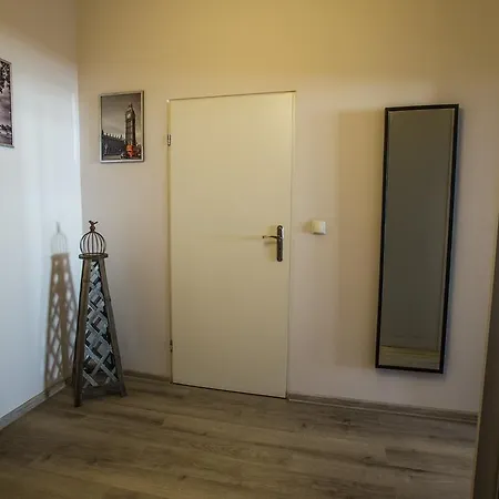 Sklodowska-curie, Martini Apartment *